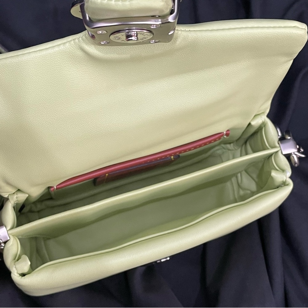 Gucci Women's Green Bag - Picture 6 of 8